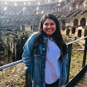 Meet your Posher, Jeanet